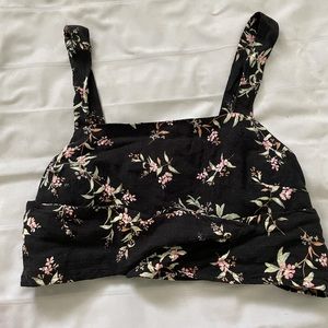 American Eagle Crop Top